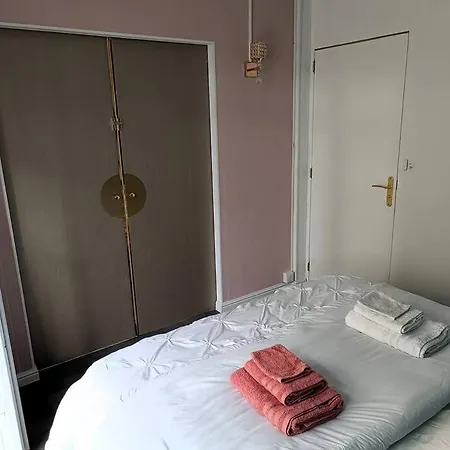 Apartament Au Logis Corneille Rouen